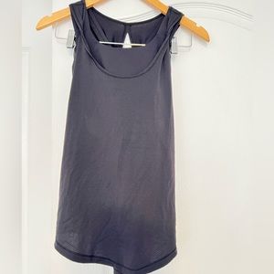 Lululemon tank w/built in bra